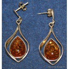 Fine Pair of Elegant 9ct Art Nouveau Style Amber Dropper Earrings