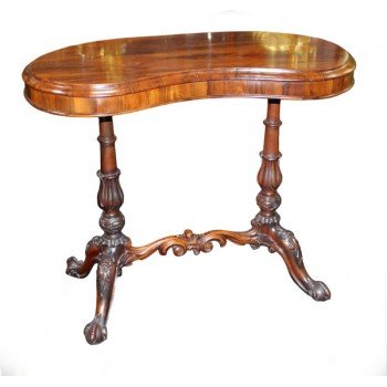 Elegant Early 19th c. Rosewood Kidney Shaped Table