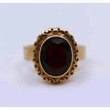 Garnet 14ct Yellow Gold Ring