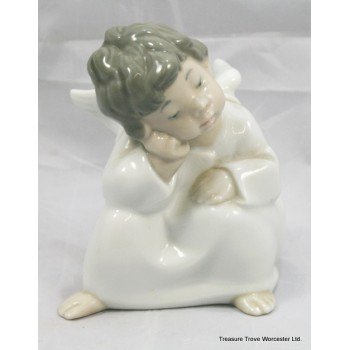 Lladro Figurine "Angel Thinking" #4539