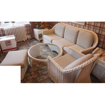 Quality Six Piece White Wicker Conservatory Suite